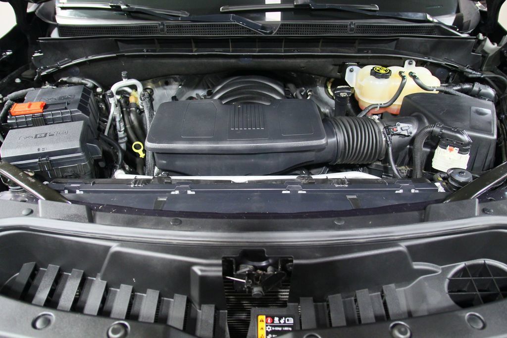 Used 2022 Cadillac Escalade Sport w/ LPO, Floor Liner Package AWD/4WD image 29