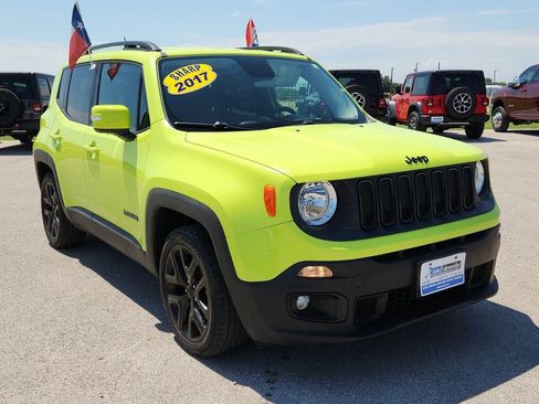 Certified 2017 Jeep Renegade Altitude FWD image 6