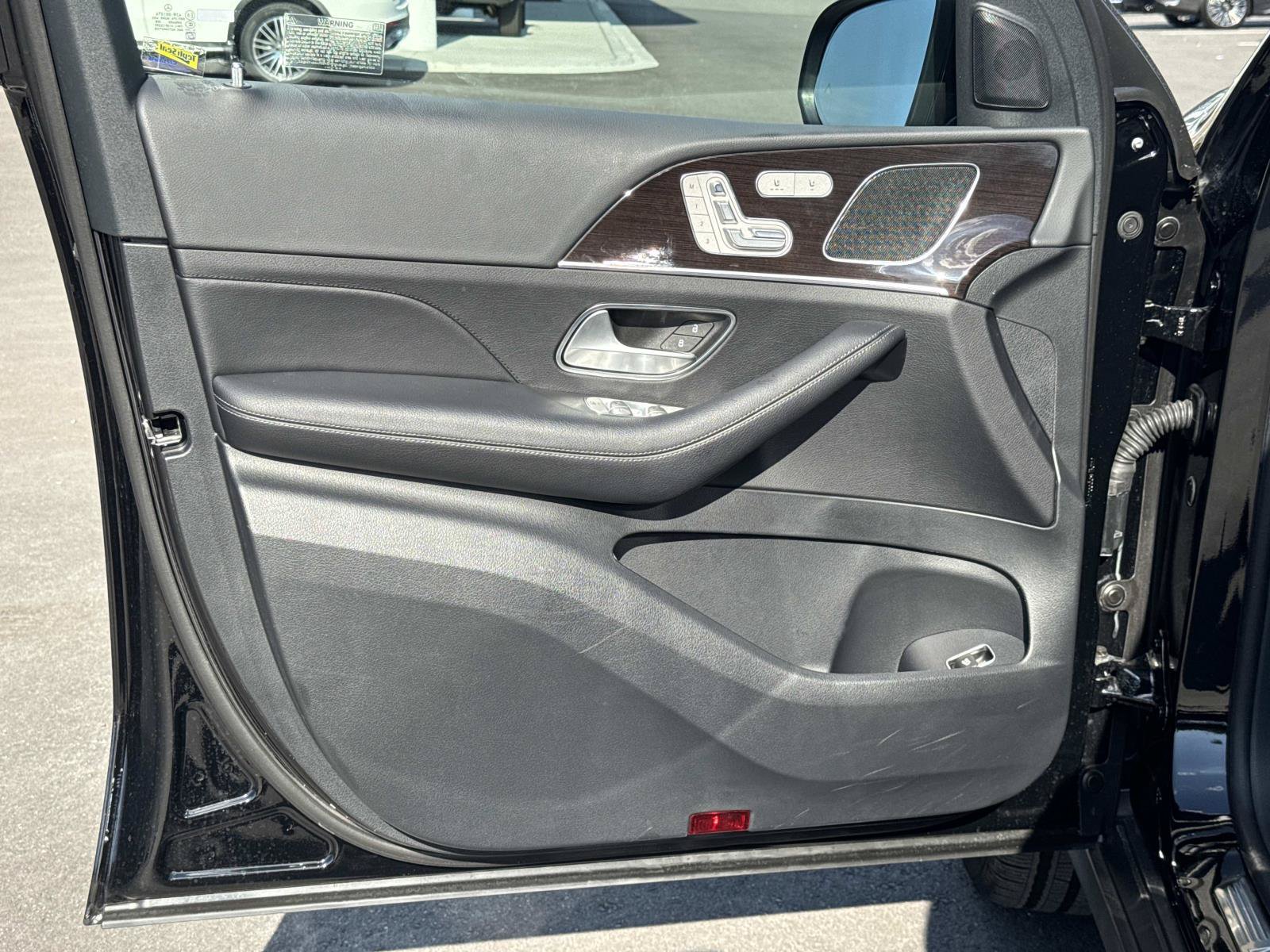 Certified 2025 Mercedes-Benz GLE 350 4MATIC image 19