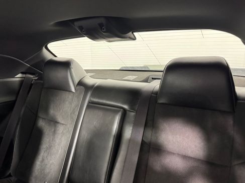 Used 2023 Dodge Challenger R/T w/ Plus Package image 5