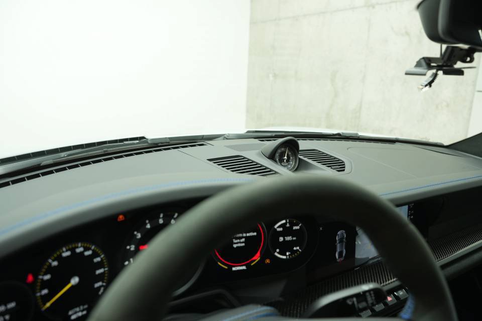 Certified 2022 Porsche 911 GT3 RWD image 16
