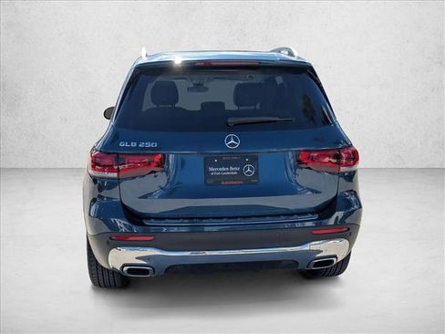 Used 2023 Mercedes-Benz GLB 250 image 7