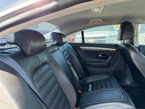 Used 2010 Volkswagen CC Sport image 15