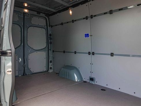 New 2025 Mercedes-Benz Sprinter 2500 image 15