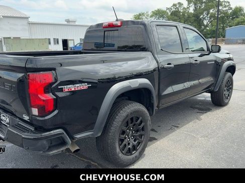 Used 2023 Chevrolet Colorado Trail Boss w/ Technology Package AWD/4WD image 23