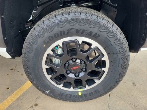 New 2026 Toyota Tacoma TRD Off-Road w/ TRD Off Road Premium Package AWD/4WD image 7