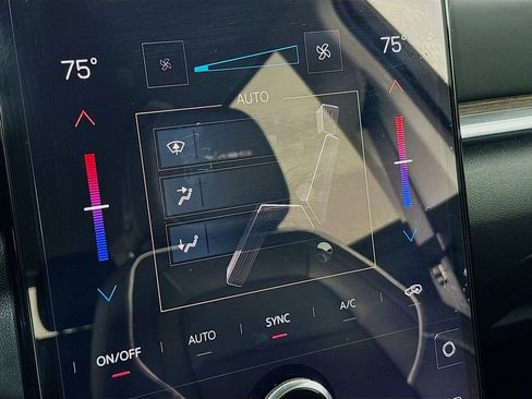 New 2026 GMC Terrain Denali w/ LPO, Floor Liner Package image 33