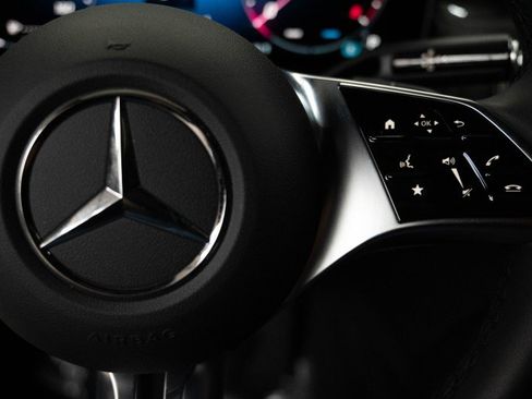 Certified 2026 Mercedes-Benz GLC 300 image 25