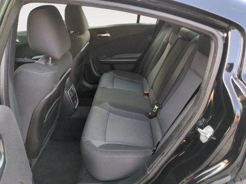 Used 2017 Dodge Charger SXT image 14