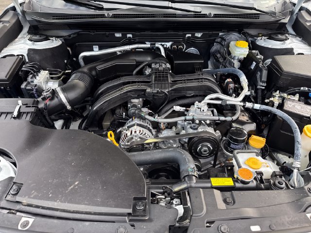 Used 2025 Subaru Outback Touring AWD/4WD image 29