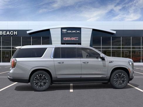 New 2026 GMC Yukon XL Elevation image 5