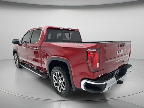Used 2022 GMC Sierra 1500 SLT w/ SLT Premium Plus Package AWD/4WD image 5