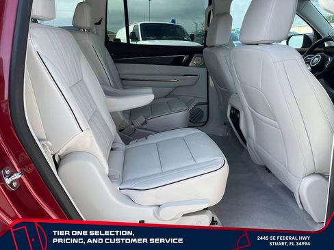 New 2026 Buick Enclave Avenir w/ Super Cruise Package AWD/4WD image 18