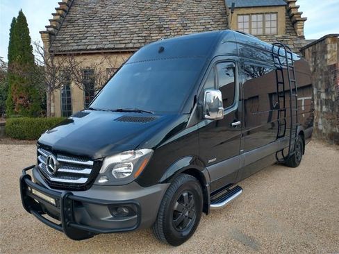 Used 2014 Mercedes-Benz Sprinter 2500 image 7