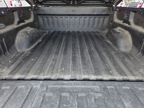 Certified 2018 Chevrolet Silverado 1500 LT w/ All Star Edition AWD/4WD image 13