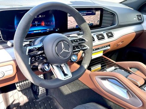 New 2026 Mercedes-Benz GLE 53 AMG 4MATIC Coupe image 17