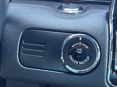 Used 2023 Lincoln Navigator Reserve AWD/4WD image 36