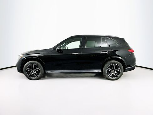 Used 2024 Mercedes-Benz GLC 300 4MATIC w/ AMG Line image 4