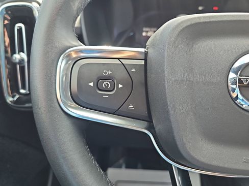 Used 2023 Volvo C40 P8 Recharge Ultimate image 18