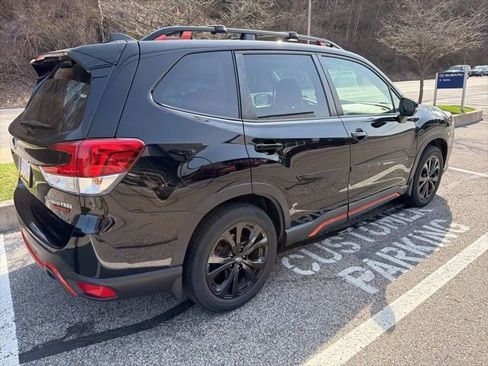 Used 2023 Subaru Forester Sport image 7