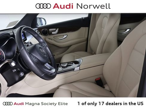 Used 2017 Mercedes-Benz GLC 300 4MATIC image 21