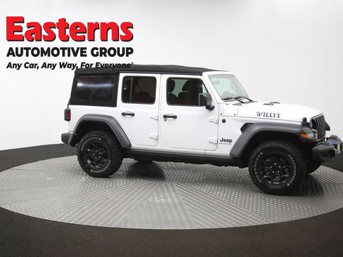 Used 2023 Jeep Wrangler Unlimited AWD/4WD image 45