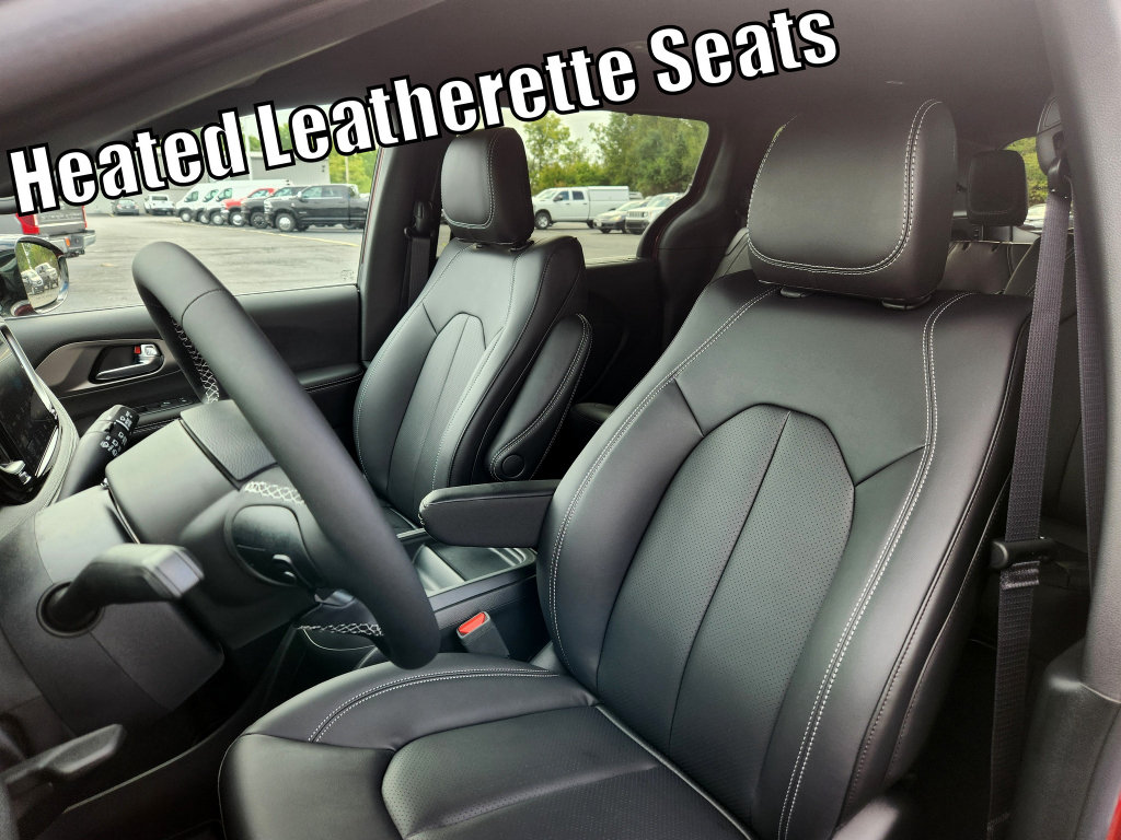 New 2027 Chrysler Pacifica Select FWD image 2
