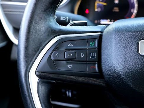 Used 2022 Jeep Grand Cherokee Limited image 14