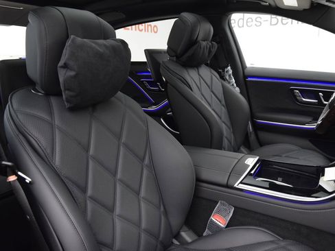 New 2026 Mercedes-Benz Maybach S 580 4MATIC image 17