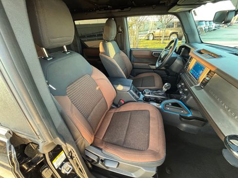 Used 2023 Ford Bronco Outer Banks image 31