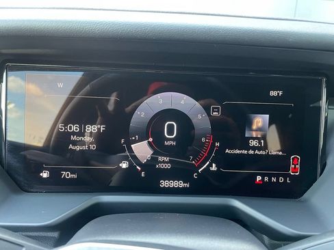 Used 2024 GMC Acadia Elevation FWD image 7
