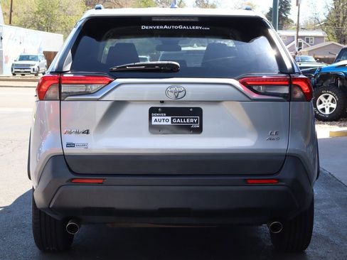 Used 2019 Toyota RAV4 LE w/ Carpet Mat Package AWD/4WD image 4