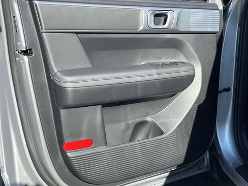 Used 2025 Hyundai Santa Fe SEL image 12