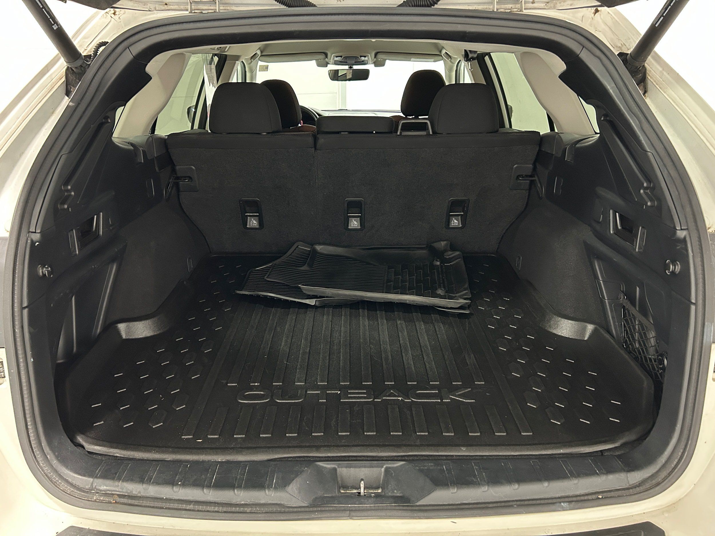 Used 2020 Subaru Outback Premium AWD/4WD image 31