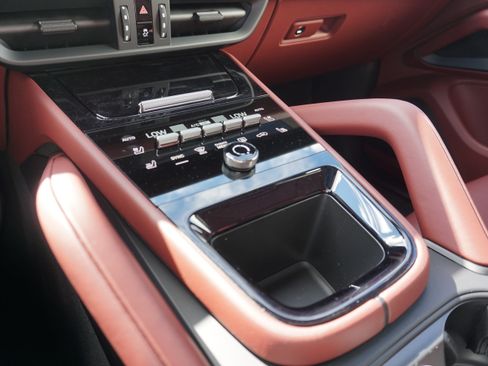 New 2026 Porsche Cayenne GTS AWD/4WD image 6