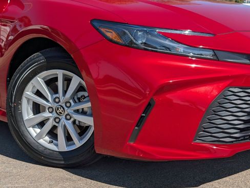Used 2026 Toyota Camry LE FWD image 10