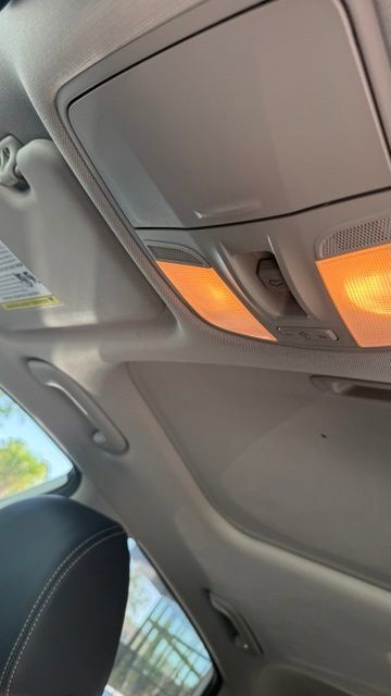 Used 2021 Hyundai Kona Ultimate w/ Cargo Package AWD/4WD image 6