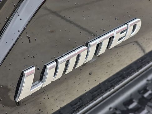 Used 2025 Toyota 4Runner Limited image 8