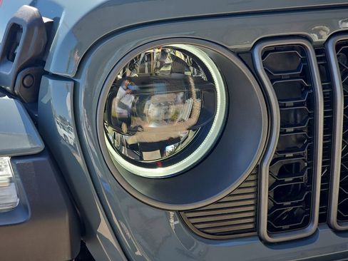 New 2026 Jeep Wrangler Unlimited Rubicon image 34