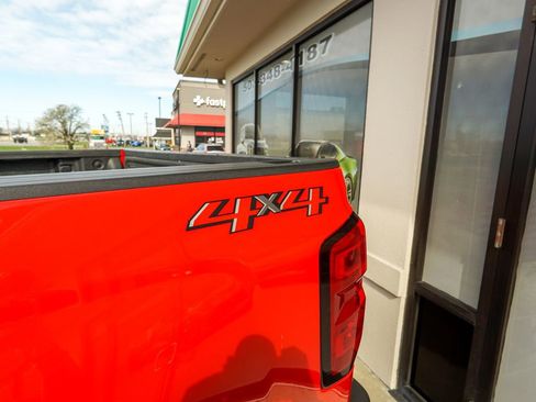 Used 2018 Chevrolet Silverado 3500 W/T w/ WT Convenience Package image 9