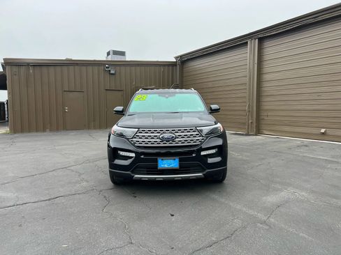 Used 2023 Ford Explorer Limited w/ Equipment Group 301A image 2