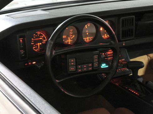 Used 1989 Pontiac Firebird Trans Am image 18