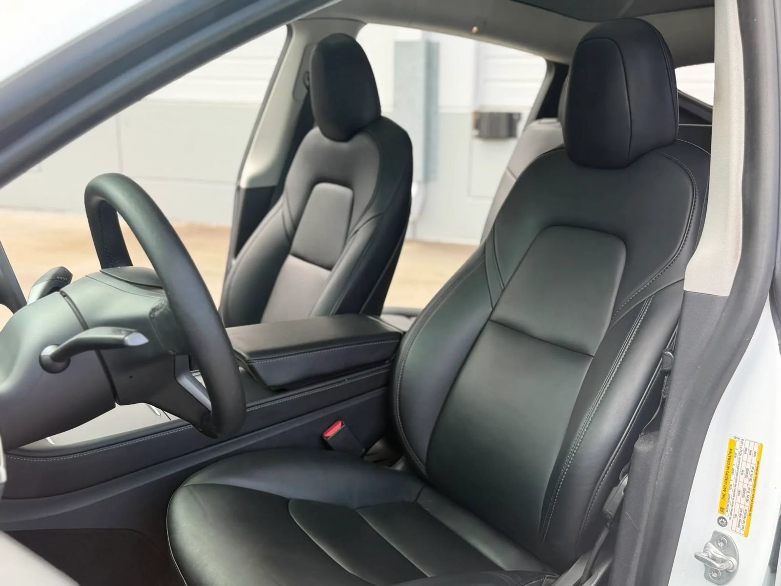 Used 2021 Tesla Model Y Long Range AWD/4WD image 17