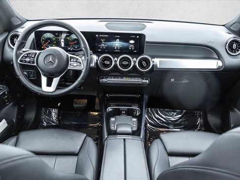 Certified 2021 Mercedes-Benz GLB 250 4MATIC image 20