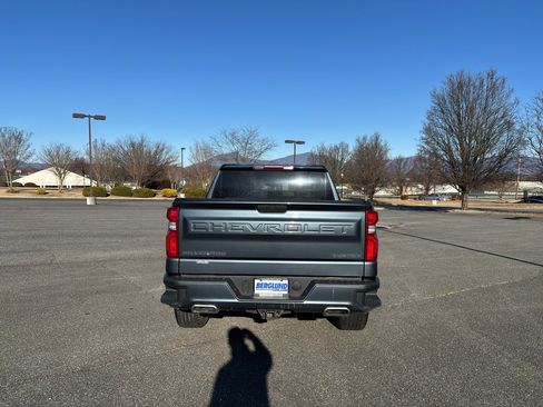 Used 2020 Chevrolet Silverado 1500 Custom w/ Custom Value Package image 6