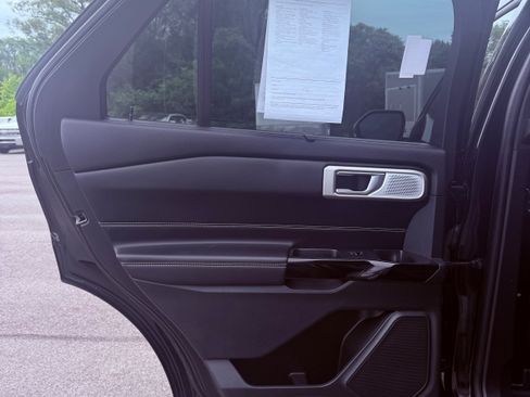 Used 2022 Ford Explorer ST w/ Equipment Group 401A AWD/4WD image 17