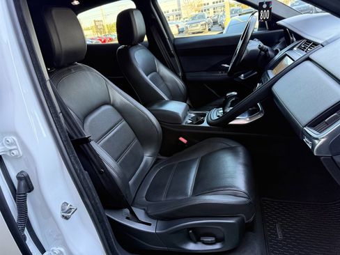 Used 2018 Jaguar E-PACE S image 19