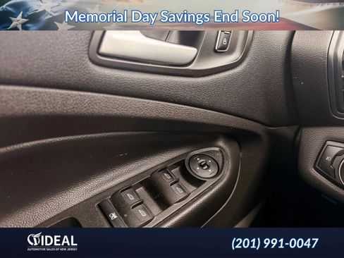 Used 2016 Ford Escape SE w/ Equipment Group 201A AWD/4WD image 32