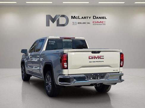 New 2026 GMC Sierra 1500 SLE w/ Preferred Package image 4