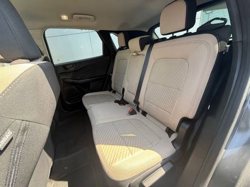 Certified 2022 Ford Escape SE w/ Convenience Package image 17